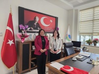 AK Parti Kırşehir İl Başkanı Seher Ünsal ve Yönetiminden  Prof. Dr. Ayfer Şahin’e “Hayırlı Olsun” Ziyareti