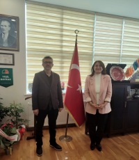 SBMYO Yönetiminden Eğitim Fakültesi Dekanı Prof. Dr. Ayfer Şahin’e Hayırlı Olsun Ziyareti